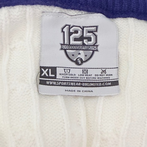 Limited edition Chicago White Sox cable knit varsity v-neck sweater - Picture 6 of 6